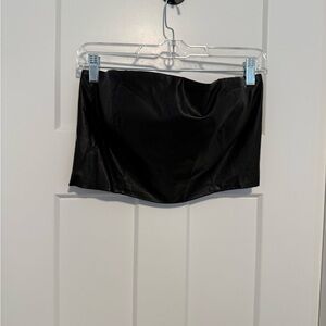 New York & Company Classic Black Top